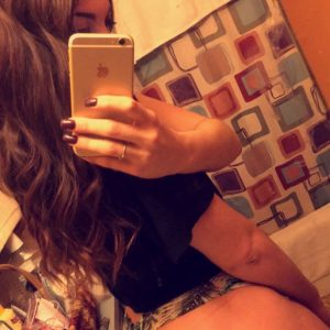Tu veux baiser une meuf qui en peut plus d’attendre ? Salma - rencontre-Milf-Lille