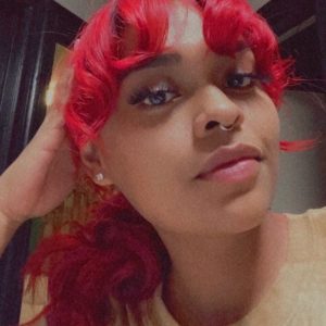 Fatiguée de ma solitude, envie de connaître l’homme qui saura m’embraser ? Yamina - rencontre-Milf-Saint-Nazaire